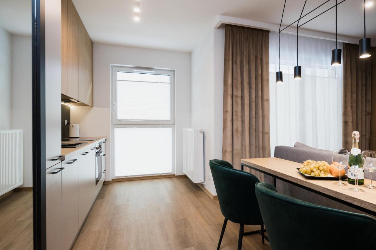 Tauron Arena Apartment With Garage - Krakow Lema Bagian luar foto