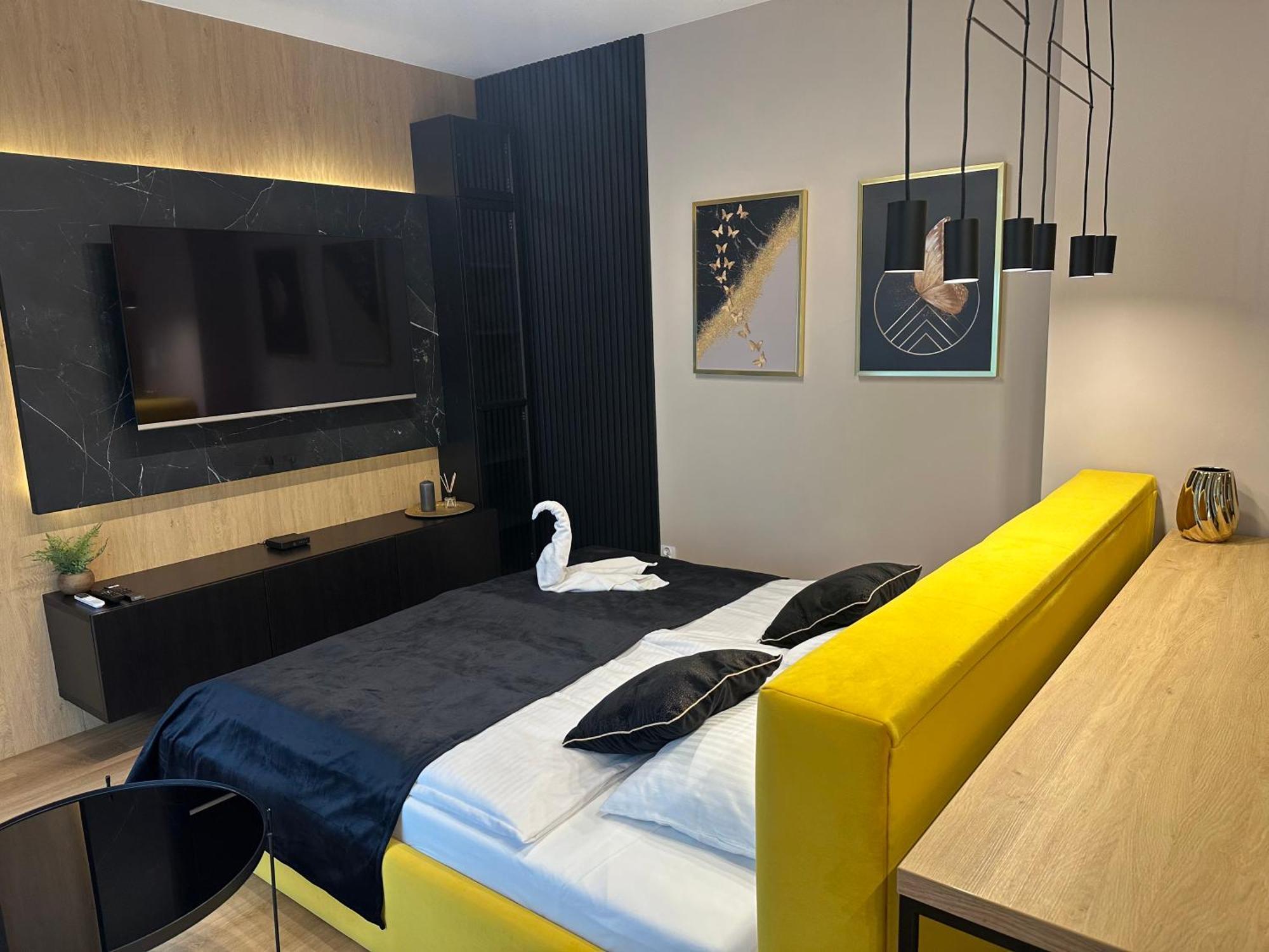 Tauron Arena Apartment With Garage - Krakow Lema Bagian luar foto
